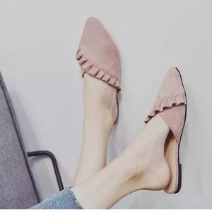 NEW!! Light pink suede Mule / slipper